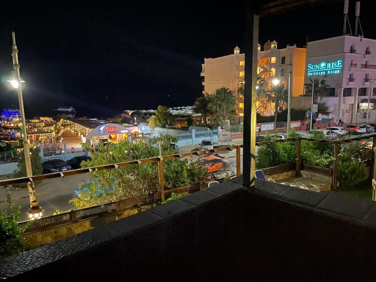 Serafy City Center Hostel And Pool For Foreigners Adults Only 洪加達 外观 照片